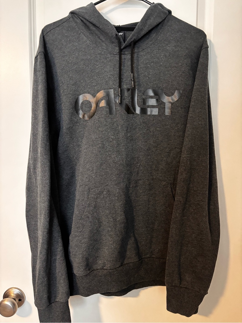 Oakley Men's Custom Fit Charcoal Gray Logo lightweight Hoodie